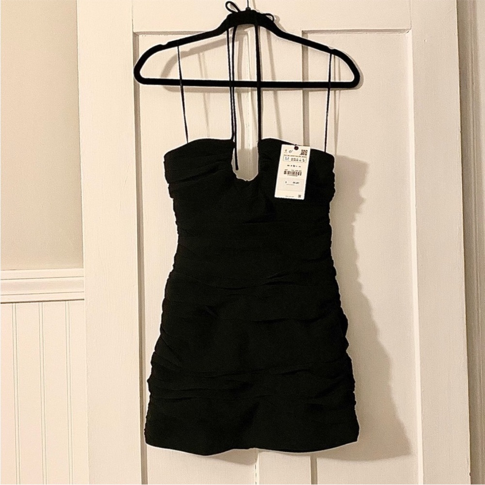 Zara🌻 NWT Elegant Black Dress 🌻